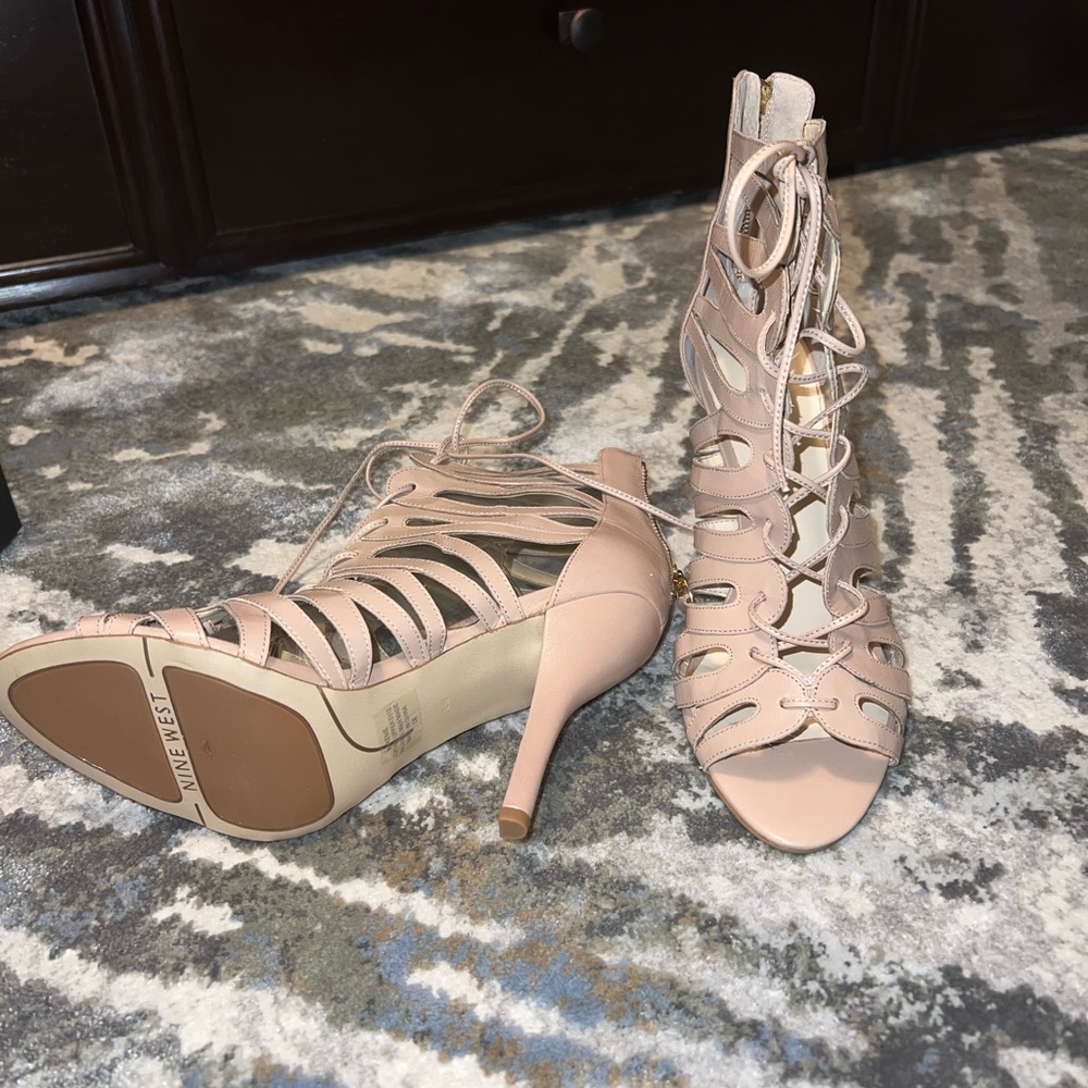 Nude cage lace up pumps